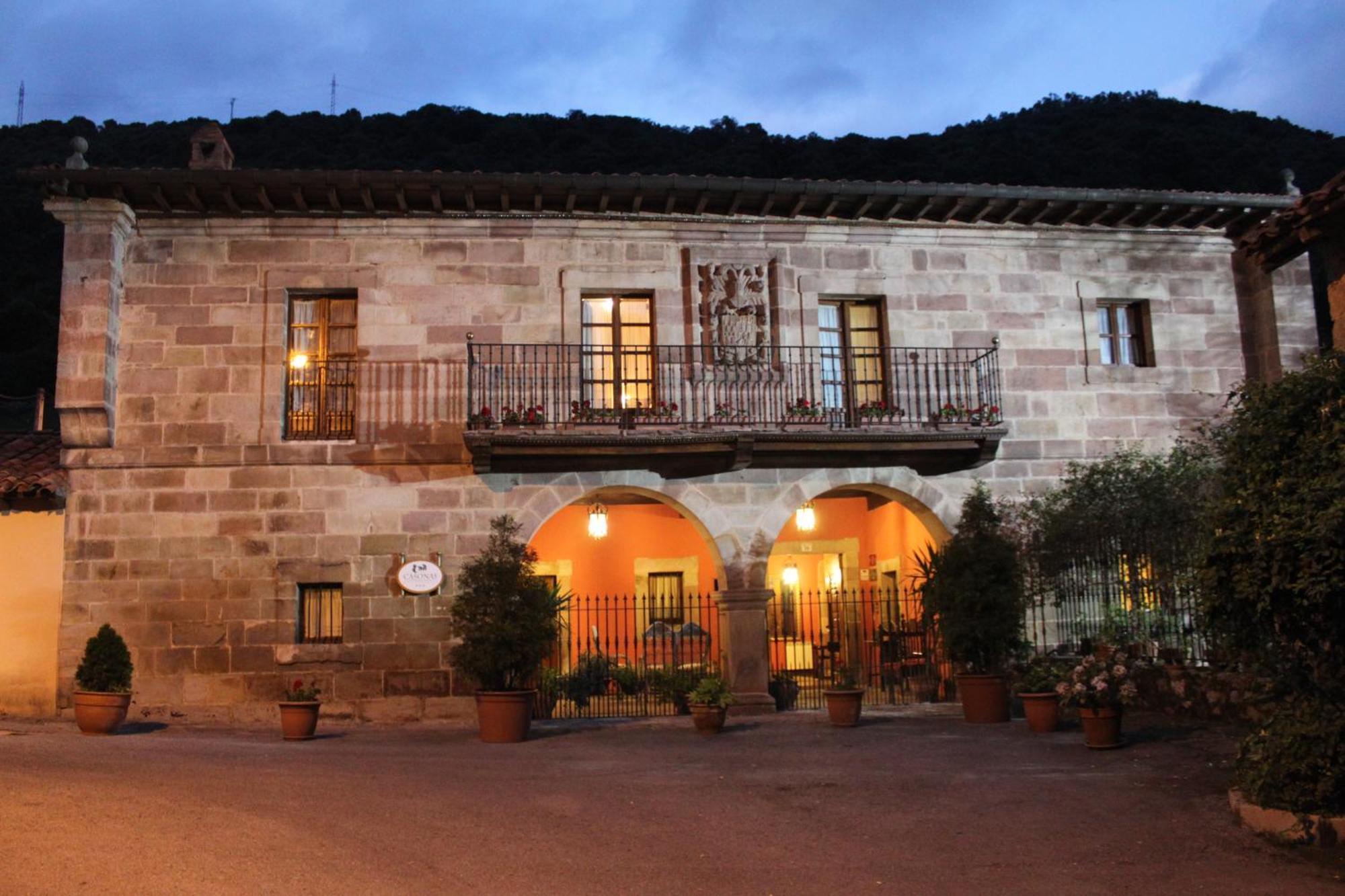 Casona De La Salceda Treceño Exterior foto