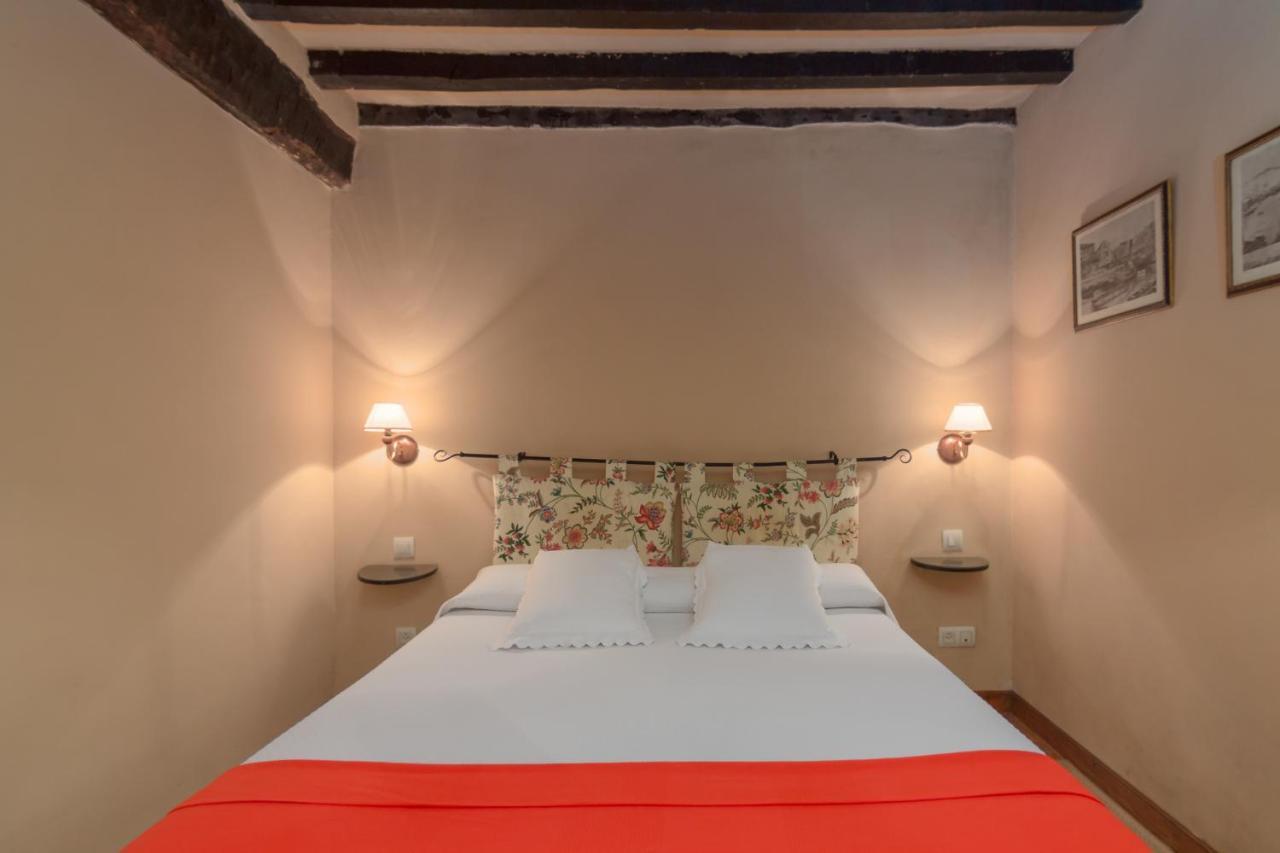 Casona De La Salceda Treceño Exterior foto